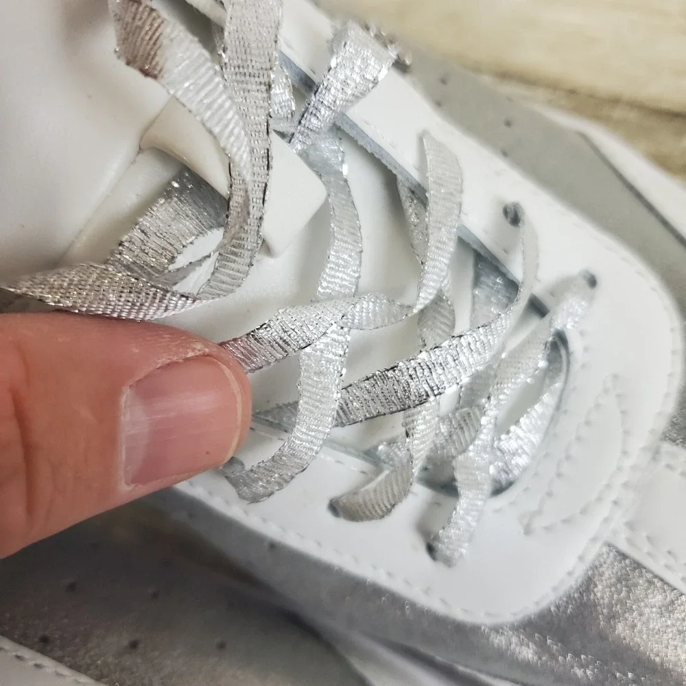 Michael Kors Scotty Lace Up Shoes Womens Sz 8 Low Top Sneakers
